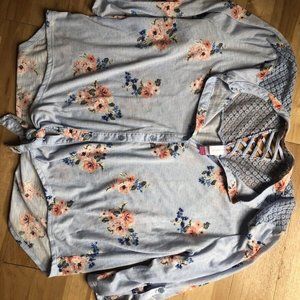 No Boundaries XXXL 21 Striped Floral Button Down T
